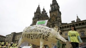 preferentistas gallegos en la plaza de Santiago