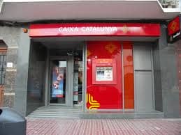 Caixa Catalunya tambien vendio preferentes utilizando malas practicas FUENTE commons.wikimedia.org