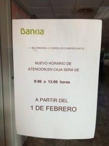 Cuando Bankia entro en quiebra, el valor de las acciones se desplomo FUENTE arriagaasociados.com