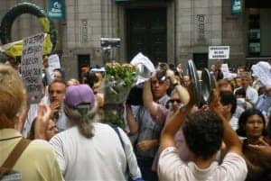 La venta de preferentes ha sido un error para las personas y para el sector financiero FUENTE es.wikipedia.org