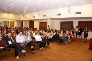 Muchas cooperativas de viviendas no tenian seguro contratado y las personas temian por el dinero dado a cuenta FUENTE flickr.com