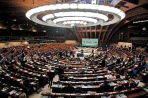 El Parlamento Europeo cifra en 700.000 espanoles los afectados por las preferentes FUENTE en.wikipedia.org